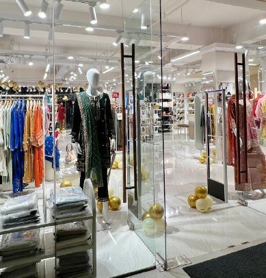 10000 SFT luxury retail brand outlet interior in Jamuna Future Park Dhaka by Interior Knowledge
